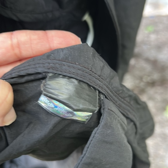 Pajar Packable Jacket Raincoat Made in Canada Lightweight Rain Resistant Size Sm - Picture 9 of 9